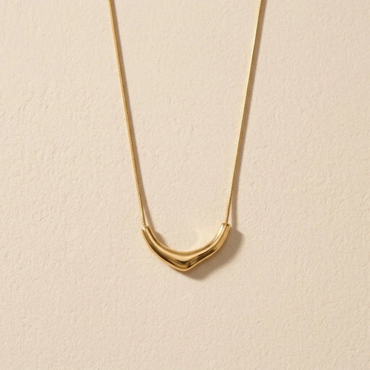 Curve Statement Necklace Jewelry Seravine Atelier