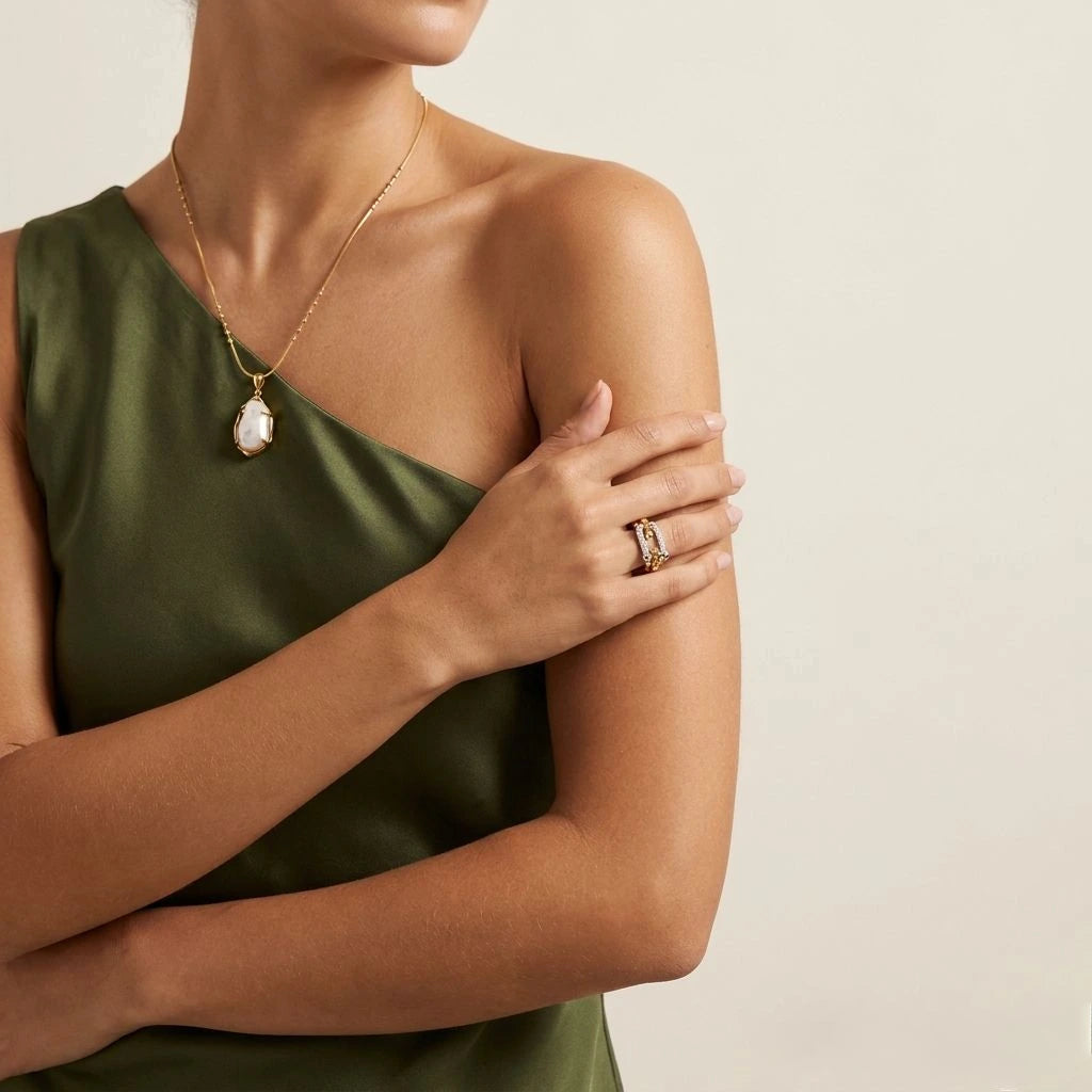 Baroque Pearl Pendant Necklace