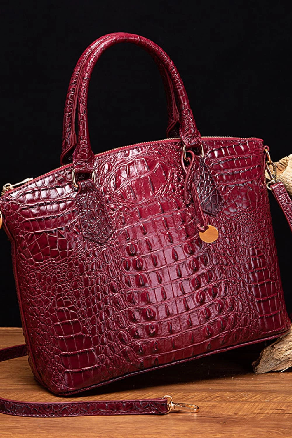 Stylish Crocodile-Pattern Leather Handbag