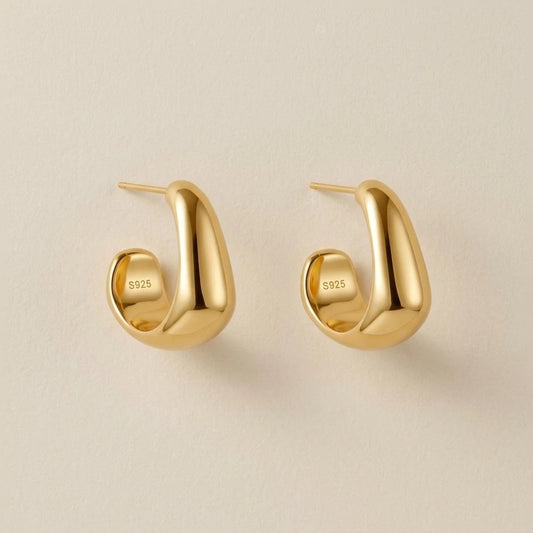Sculpted Curve Huggies Seravine Atelier