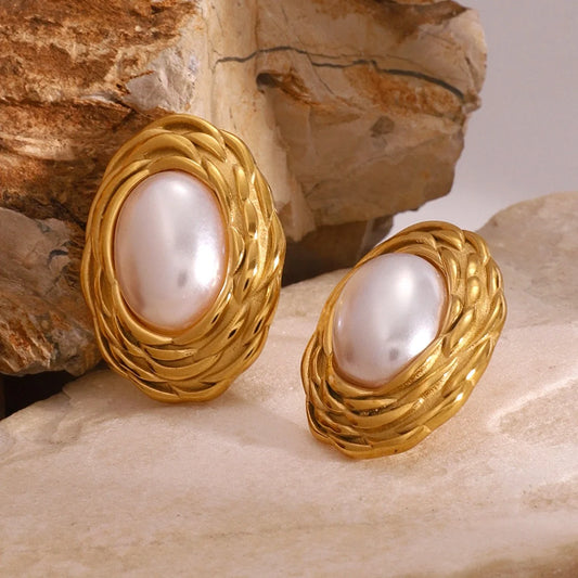 Oval Pearl Earrings