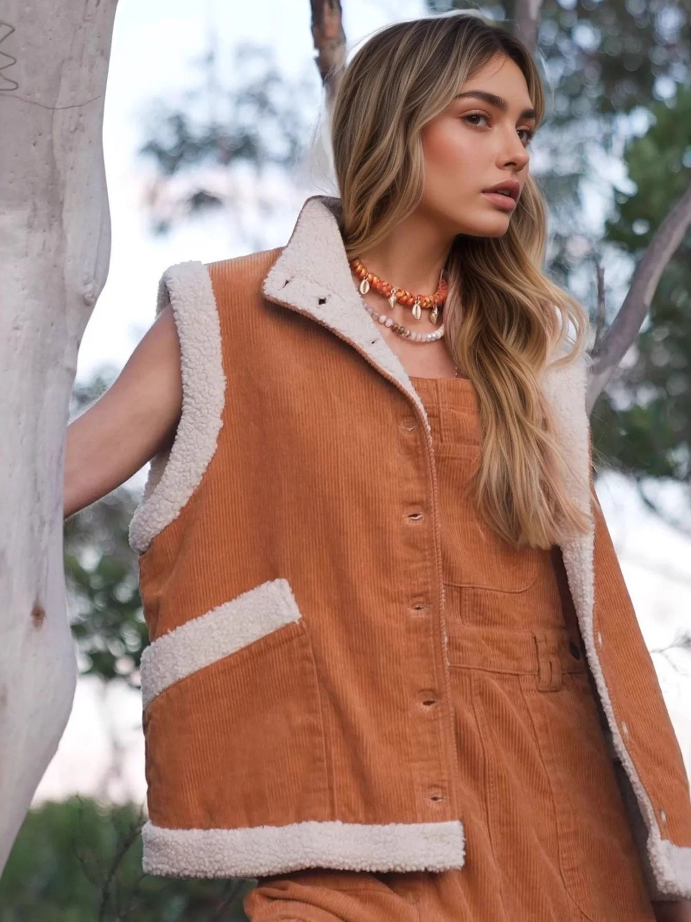 Sleek Terracotta Jacket for Ultimate Warmth and Style in Cold Weather